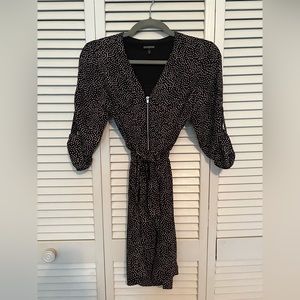 Express size xs long or short sleeve dress with tie at the waist.